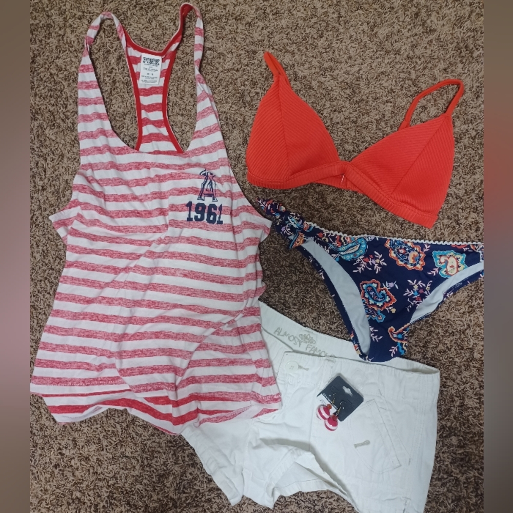 PINK n Paisley size medium bundle